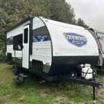 2025 Salem FSX 179DBK